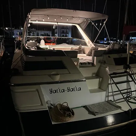 Botel Boat In *